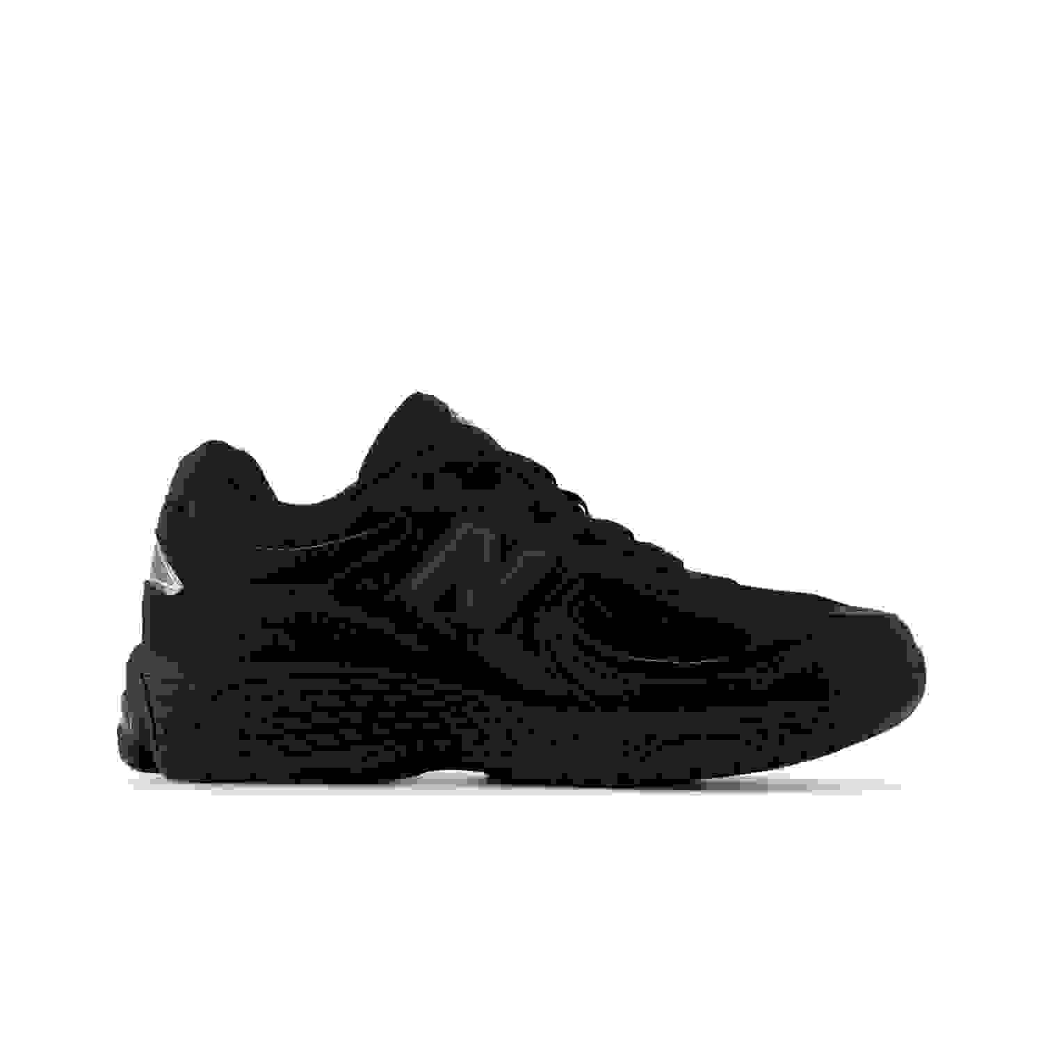 New Balance 2002R Grade School Boys' "Black" Shoe